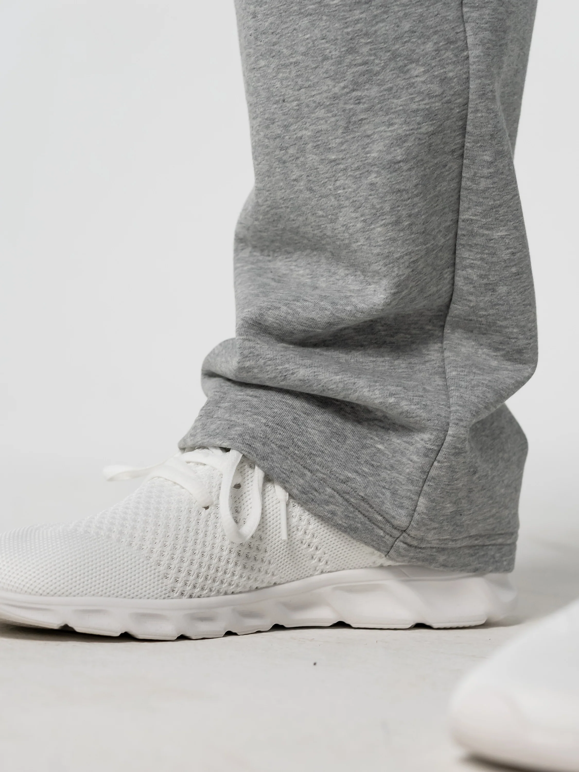 Classic Relaxed Sweatpants - Image 11