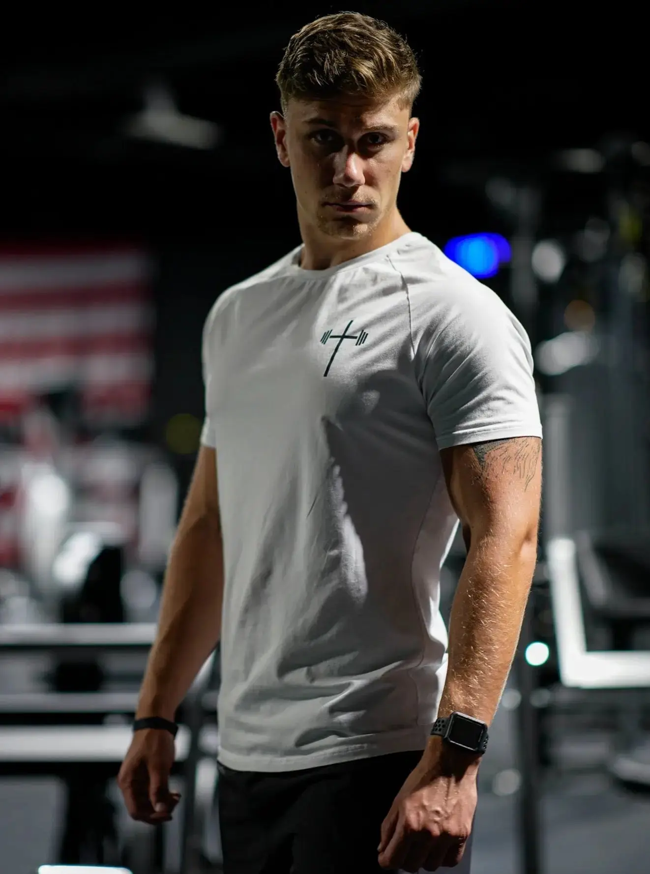 Original Fitted Performance Tee - Image 25